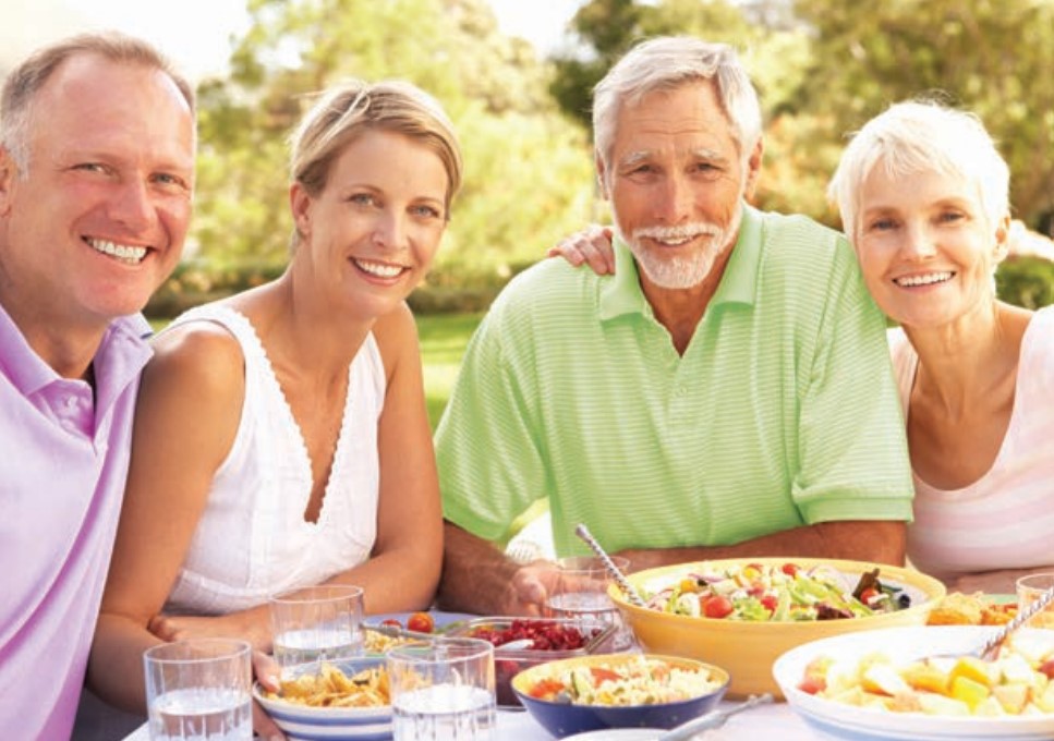 Diabetes Plan and 
Diabetes Program - Guide to Blood Sugar Balancing. Family eating dinner together