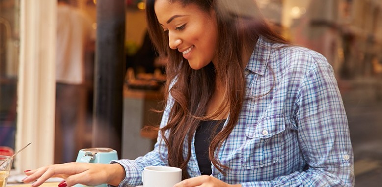 Diabetes Symptoms women drinking coffee.